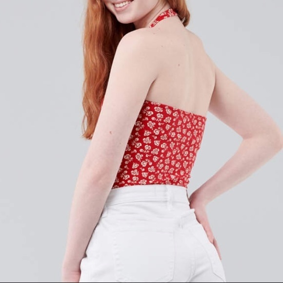 🎄 Hollister halter top M red/white floral NWT - Picture 8 of 8